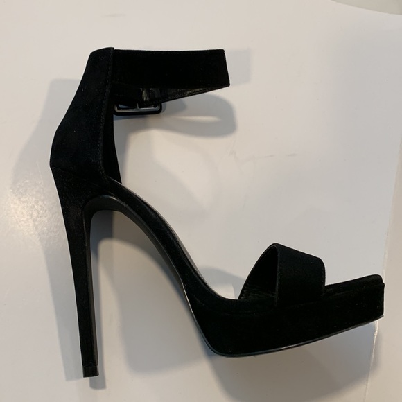 Black High Heel Sandals - Picture 5 of 10